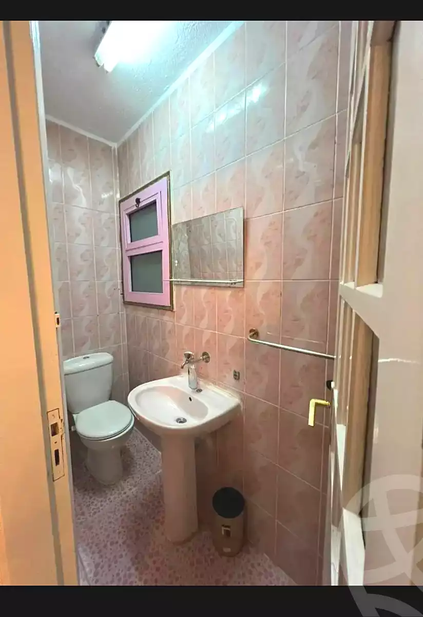 https://aqarmap.com.eg/ar/listing/6802576-for-sale-alexandria-miami-farook-abd-al-wahab-st