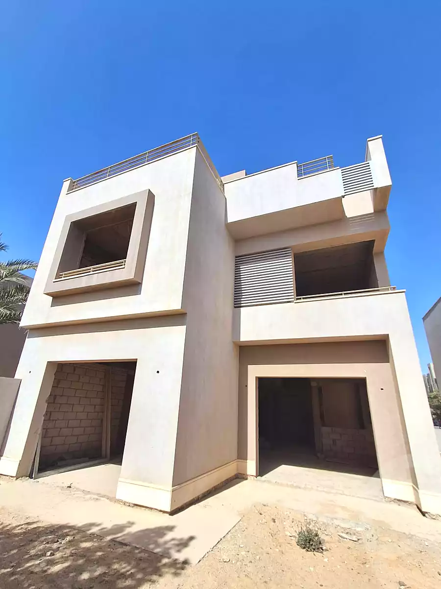فيلا بـ٤ غرف نوم في فيلدج جاردن قطامية، صورة ٧ من ١٤