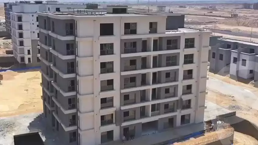 https://aqarmap.com.eg/en/listing/6803376-for-sale-cairo-new-cairo-compounds-kmbwnd-kryk-twn-il-cazar