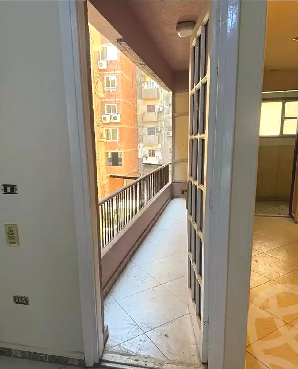 https://aqarmap.com.eg/ar/listing/6804008-for-rent-cairo-shoubra-corniche-el-nile-st