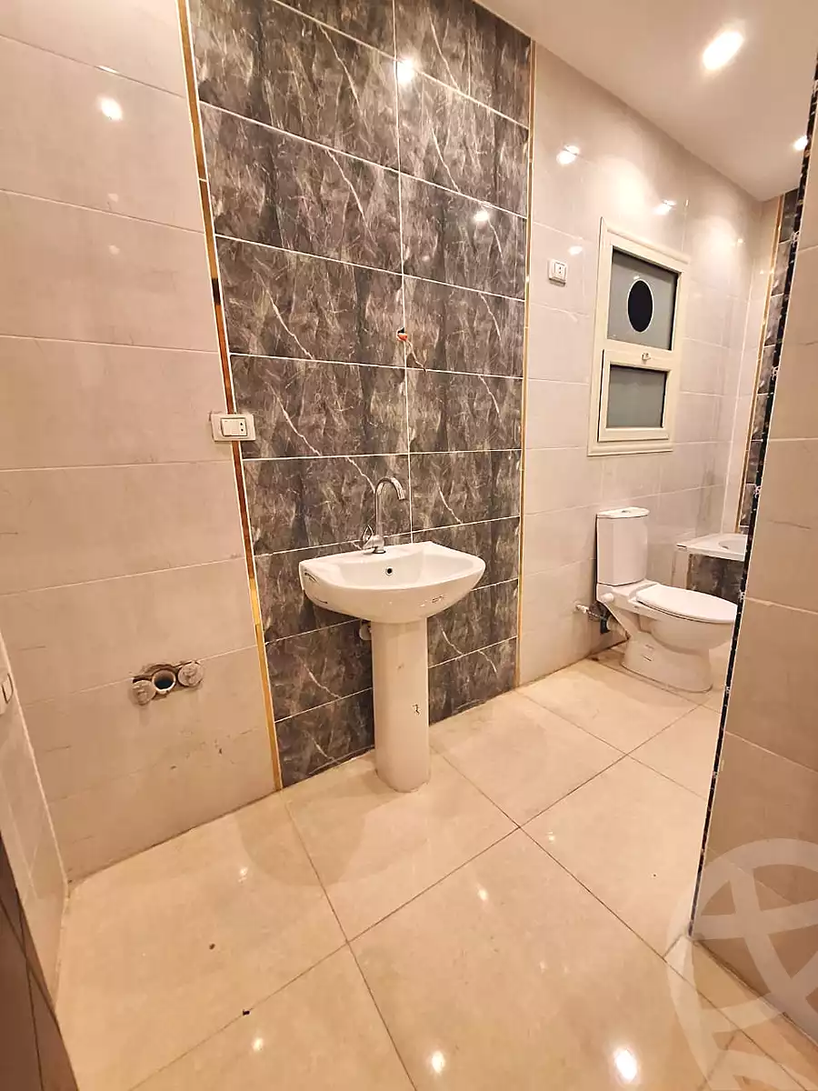 https://aqarmap.com.eg/ar/listing/6804581-for-sale-cairo-6th-of-october-el-ahyaa-neighborhood-3rd