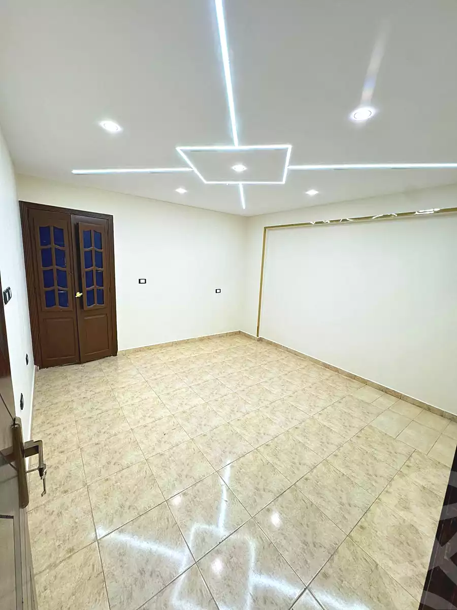 https://aqarmap.com.eg/en/listing/6804621-for-sale-alexandria-lsywf-el-falki