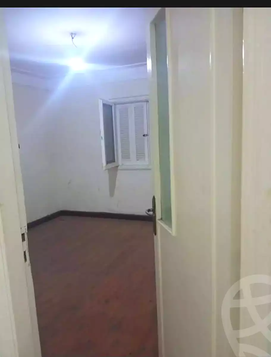 https://aqarmap.com.eg/en/listing/6804900-for-sale-alexandria-ganaklis