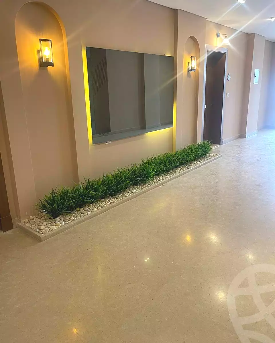https://aqarmap.com.eg/ar/listing/6805875-for-sale-cairo-el-sheikh-zayed-city-compounds-kmbwnd-fyldj-wyst-dr-llttwyr