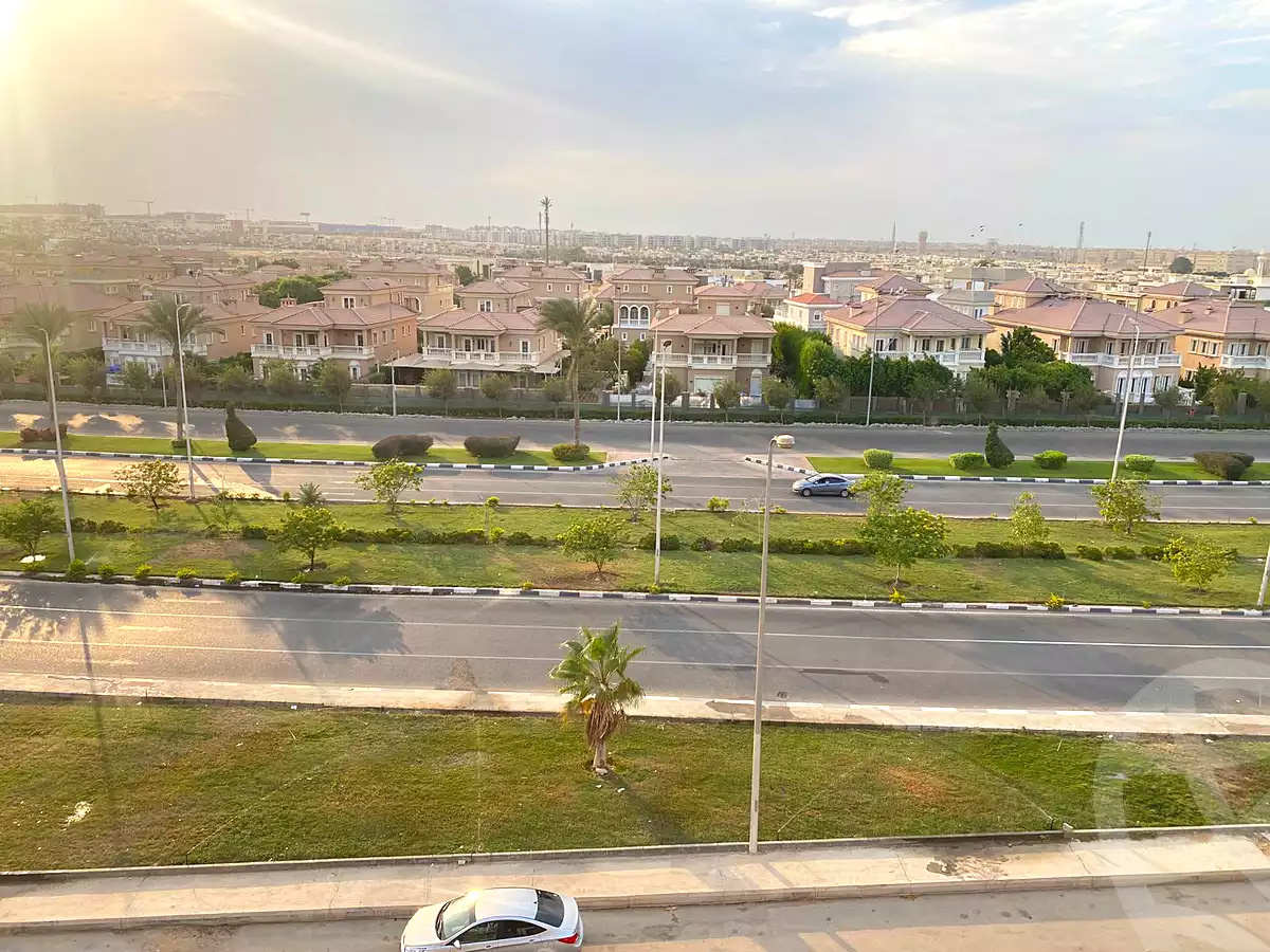 https://aqarmap.com.eg/en/listing/6805989-for-sale-cairo-new-cairo-ganob-el-akadamiya-south-academy-a