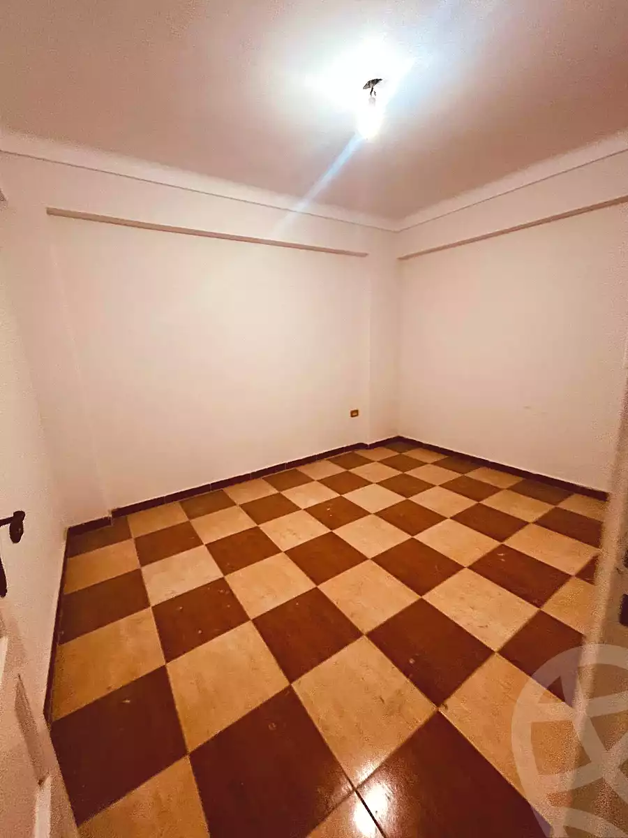 https://aqarmap.com.eg/en/listing/6806043-for-sale-alexandria-lsywf-el-falki