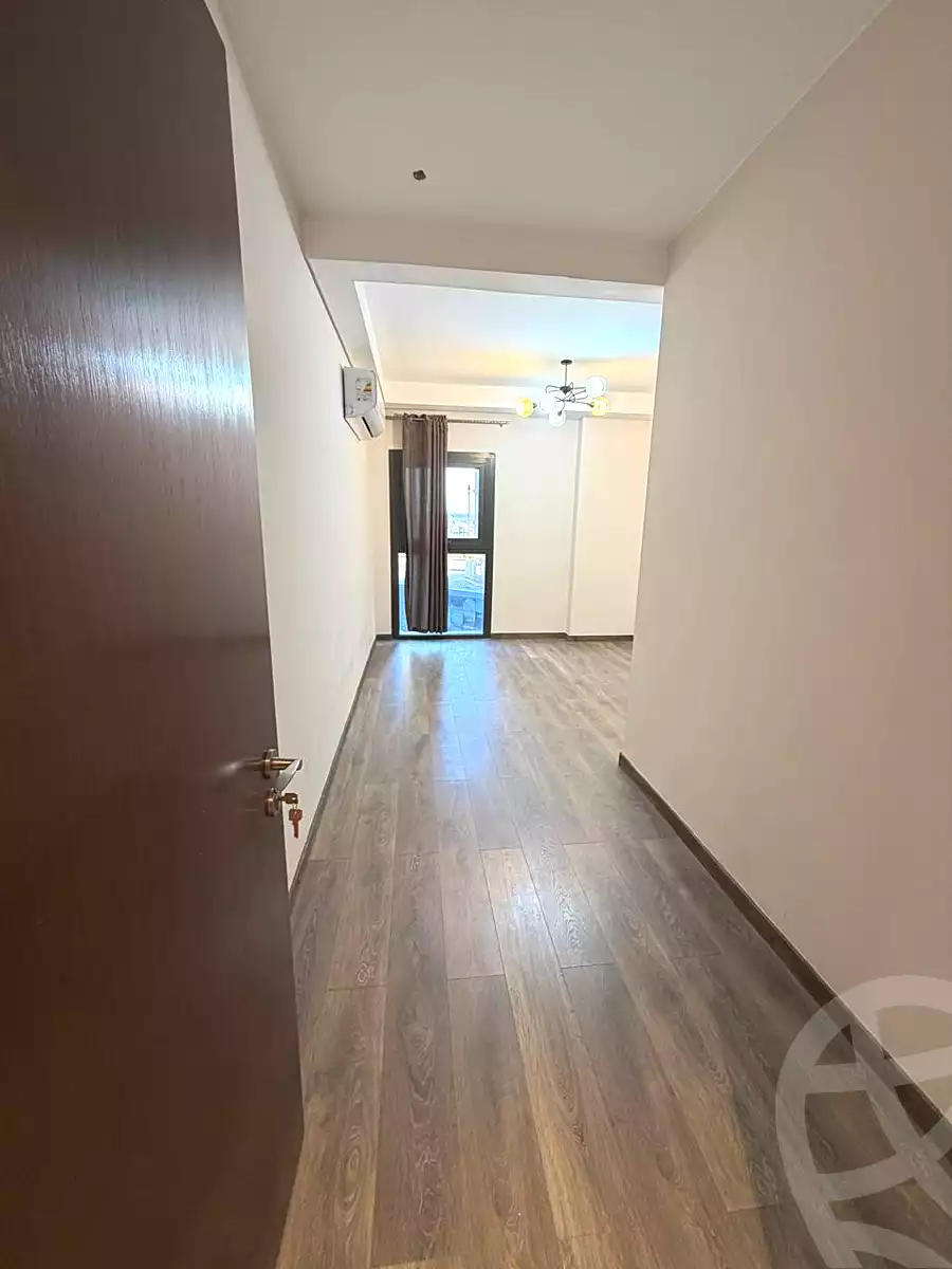 https://aqarmap.com.eg/ar/listing/6806177-for-sale-cairo-el-sheikh-zayed-city-compounds-zyd-wr-llttwyr