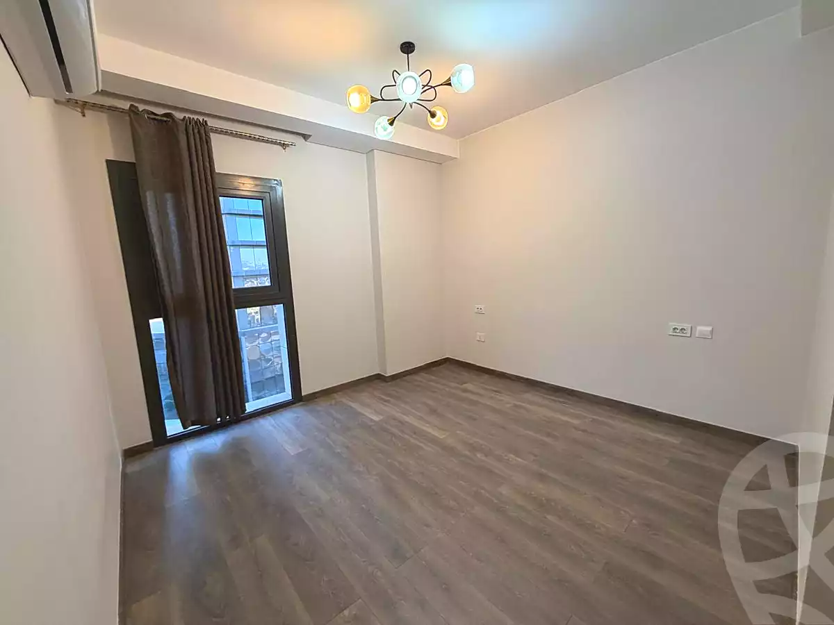 https://aqarmap.com.eg/ar/listing/6806177-for-sale-cairo-el-sheikh-zayed-city-compounds-zyd-wr-llttwyr