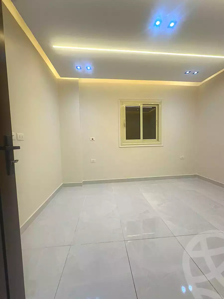 https://aqarmap.com.eg/ar/listing/6806793-for-sale-cairo-6th-of-october-el-ahyaa-neighborhood-4th-neighbourhood-2