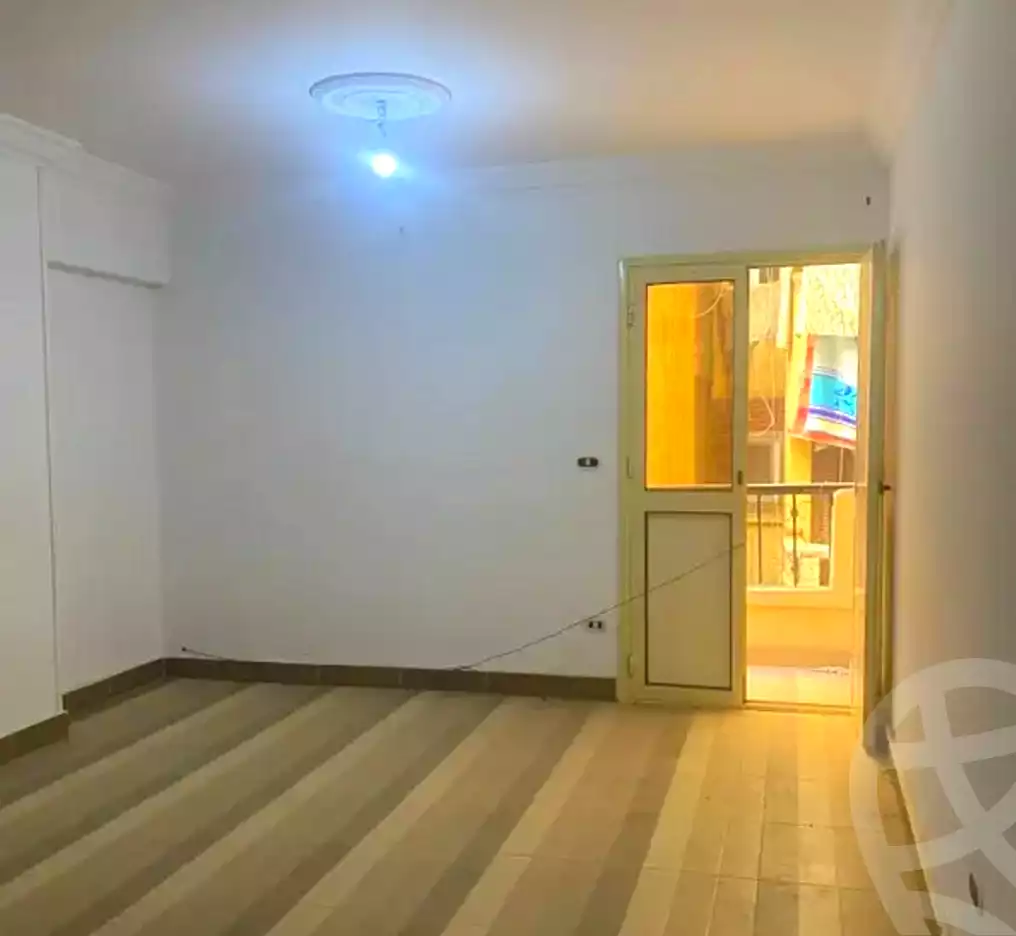 https://aqarmap.com.eg/ar/listing/6807341-for-rent-alexandria-ganaklis