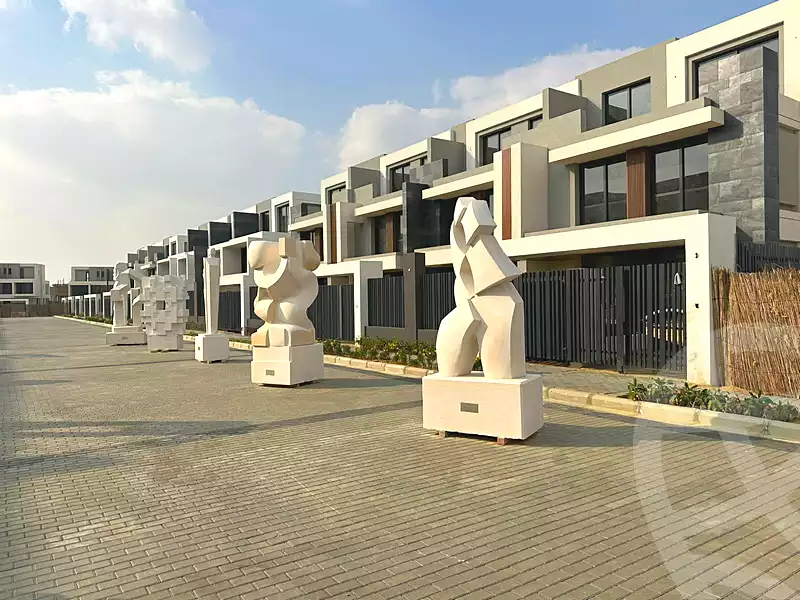 https://aqarmap.com.eg/ar/listing/6808234-for-sale-cairo-new-cairo-compounds-el-patio-town-compound-la-vista