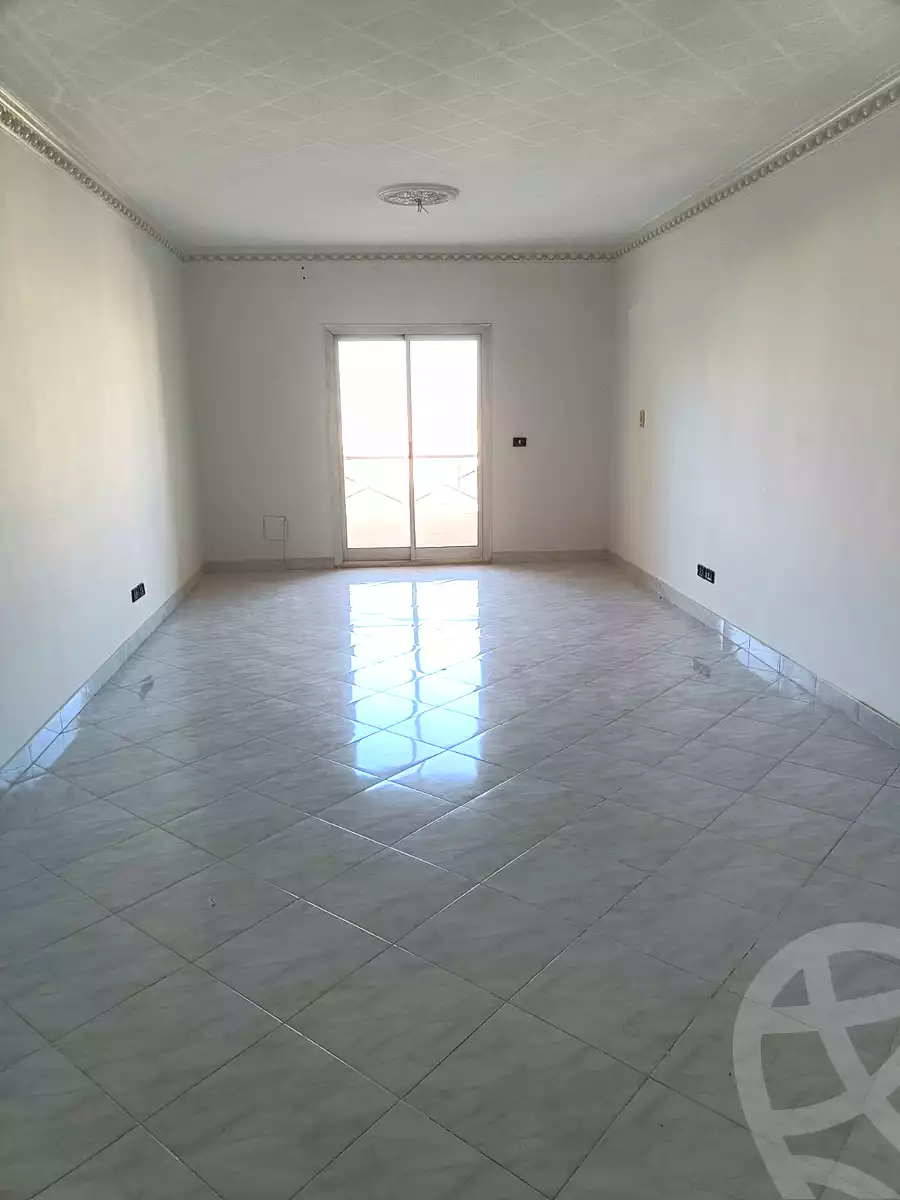 https://aqarmap.com.eg/ar/listing/6808405-for-sale-cairo-el-sheikh-zayed-city-compounds-hadayek-el-mohandiseen