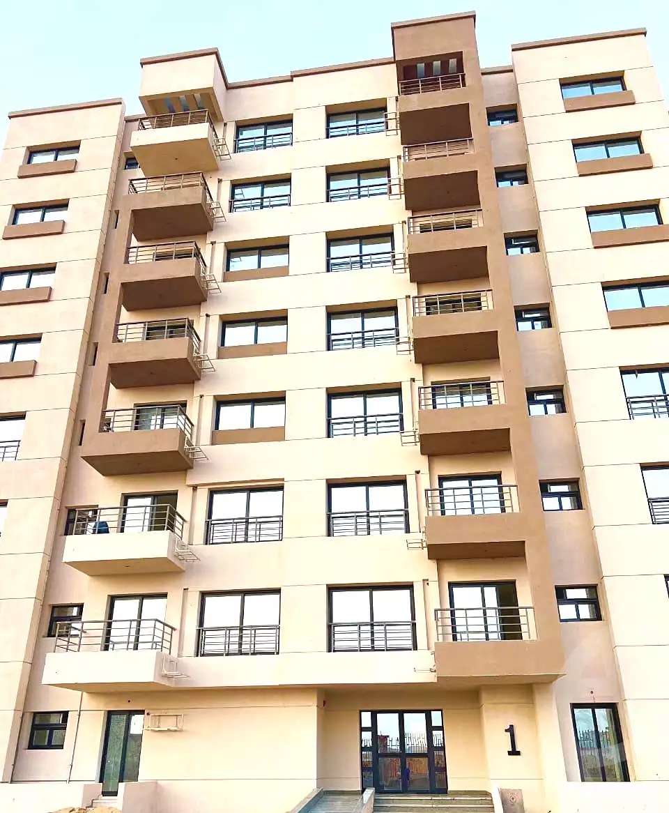 https://aqarmap.com.eg/en/listing/6808424-for-sale-cairo-new-administrative-capital-r8-rmtn