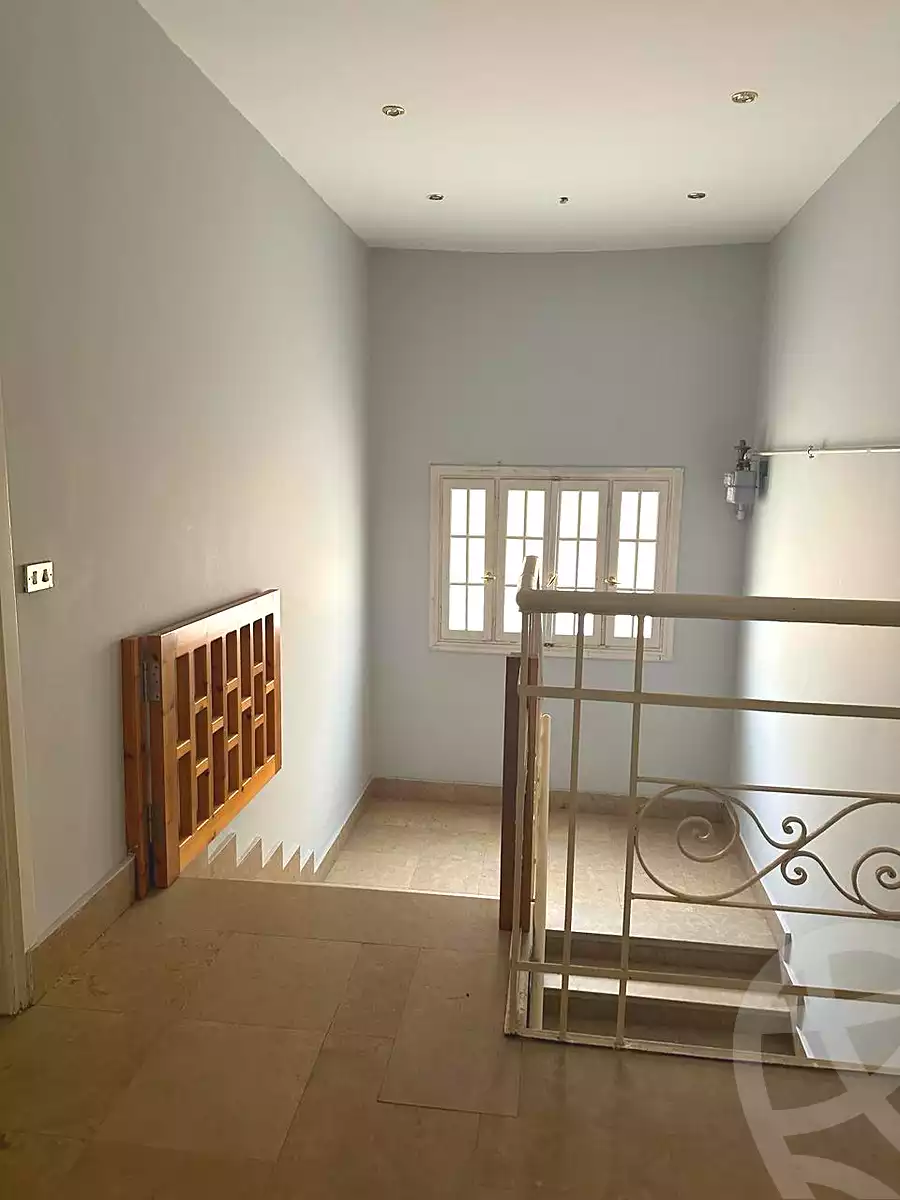 https://aqarmap.com.eg/ar/listing/6808590-for-sale-cairo-new-cairo-ganob-el-akadamiya-south-academy-b-taha-hussein-st