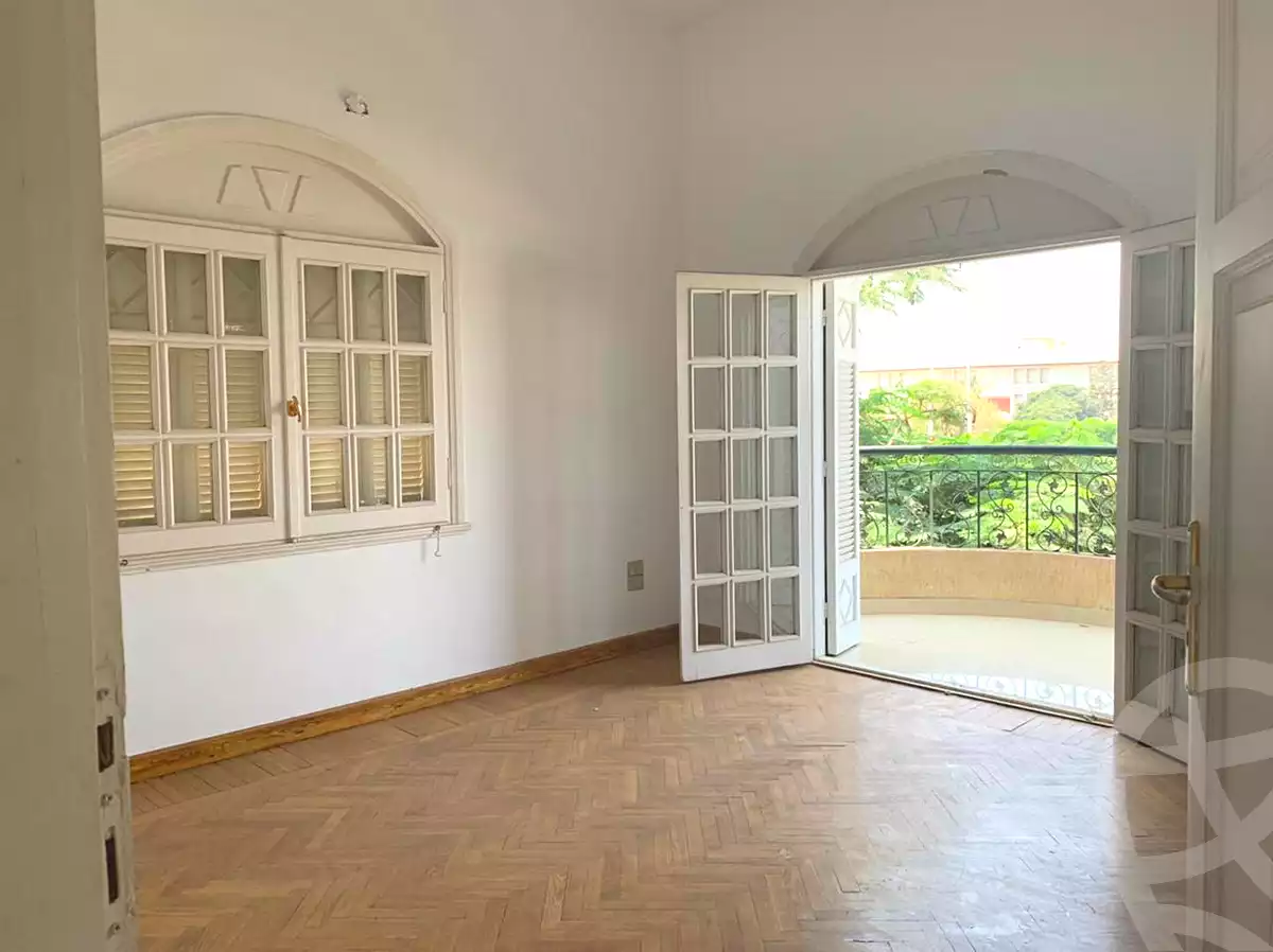 https://aqarmap.com.eg/ar/listing/6808590-for-sale-cairo-new-cairo-ganob-el-akadamiya-south-academy-b-taha-hussein-st
