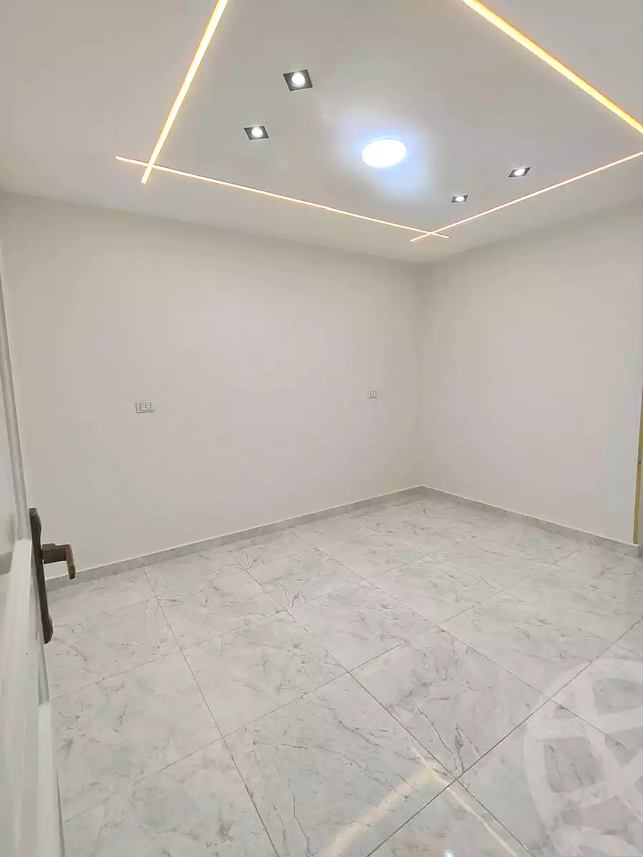 https://aqarmap.com.eg/ar/listing/6809001-for-sale-alexandria-sydy-bshr-sydy-bshr-bhry-khalil-hamada-st