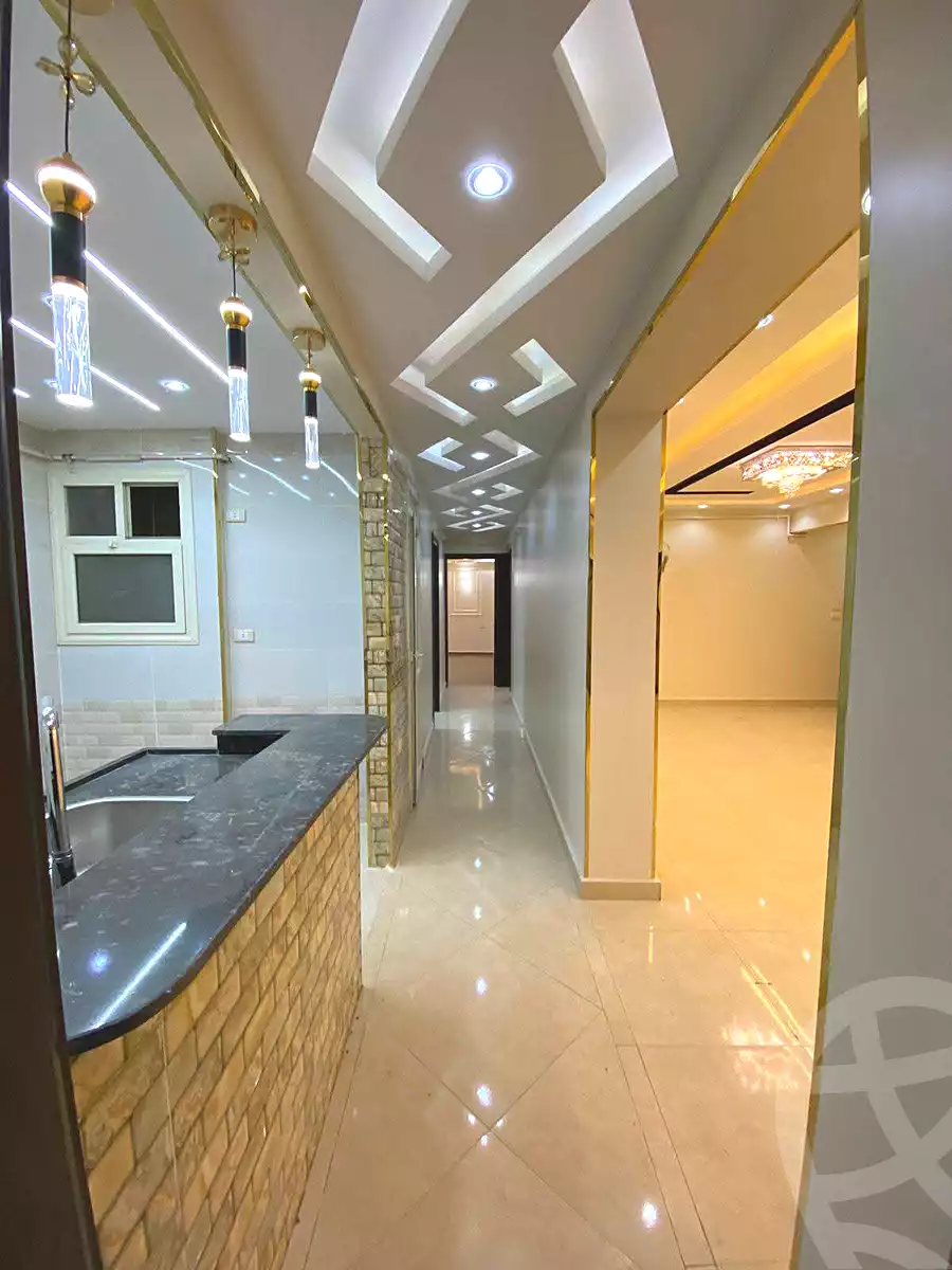 https://aqarmap.com.eg/en/listing/6809083-for-sale-cairo-elnozha-Streettt-27