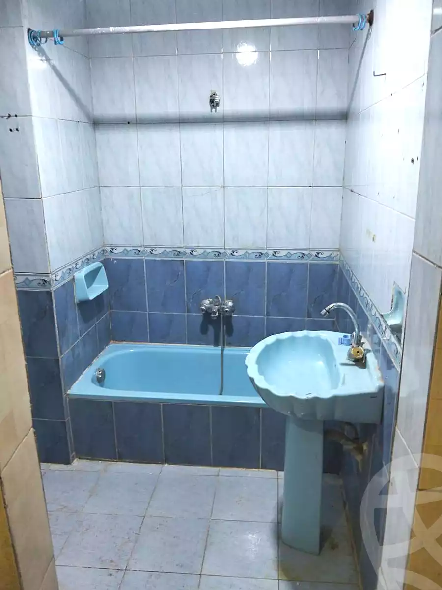 https://aqarmap.com.eg/ar/listing/6809180-for-sale-cairo-helwan-helwan-el-sharkeya-gaafar-st