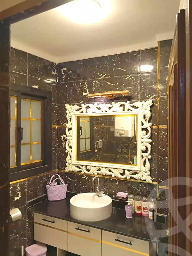 https://aqarmap.com.eg/ar/listing/6809918-for-sale-cairo-ain-shams-ain-shams-el-sharkia-el-eshrein-stt