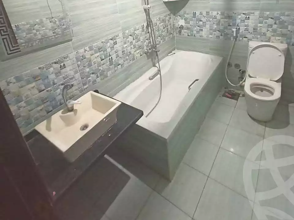 https://aqarmap.com.eg/ar/listing/6811227-for-sale-alexandria-l-jmy-lbytsh-bianchiii-el-bashwat-st