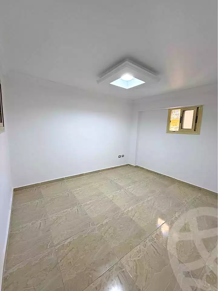 https://aqarmap.com.eg/ar/listing/6811234-for-sale-alexandria-el-asafra-shr-45