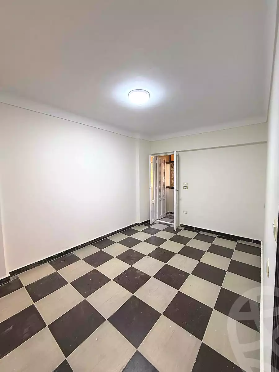 https://aqarmap.com.eg/ar/listing/6811431-for-sale-alexandria-sydy-bshr-sydy-bshr-bhry-shr-mhmd-njyb