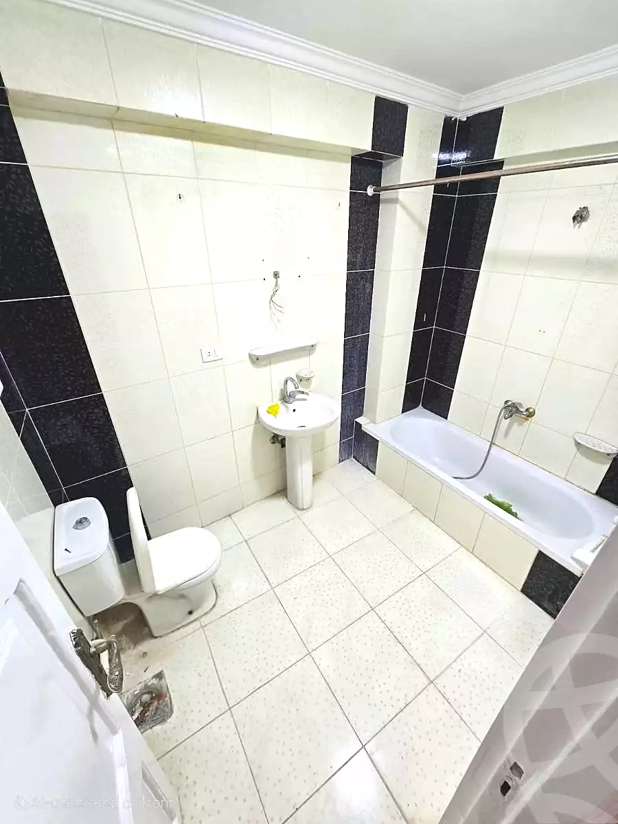 https://aqarmap.com.eg/en/listing/6811524-for-sale-alexandria-sydy-bshr-sydy-bshr-bhry-gamal-abd-el-nasir-st