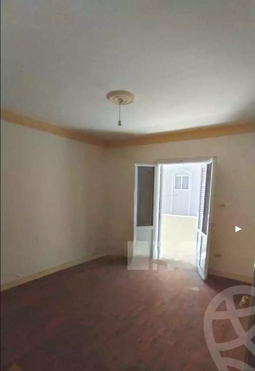 https://aqarmap.com.eg/ar/listing/6811589-for-sale-alexandria-sydy-bshr-sydy-bshr-bhry-mahmoud-sedki-st