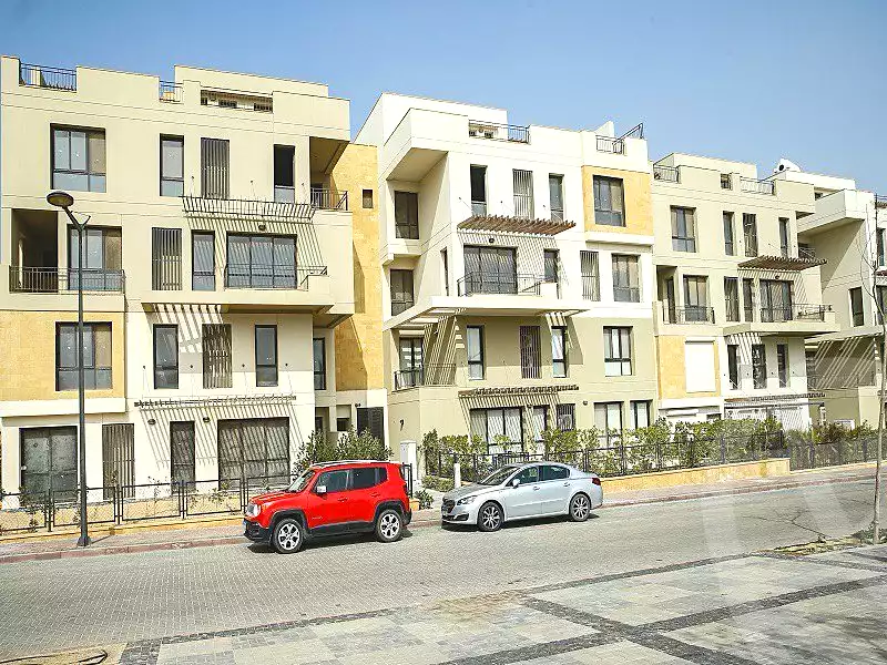 https://aqarmap.com.eg/ar/listing/6801080-for-rent-cairo-new-cairo-compounds-eastown-eastown-parks