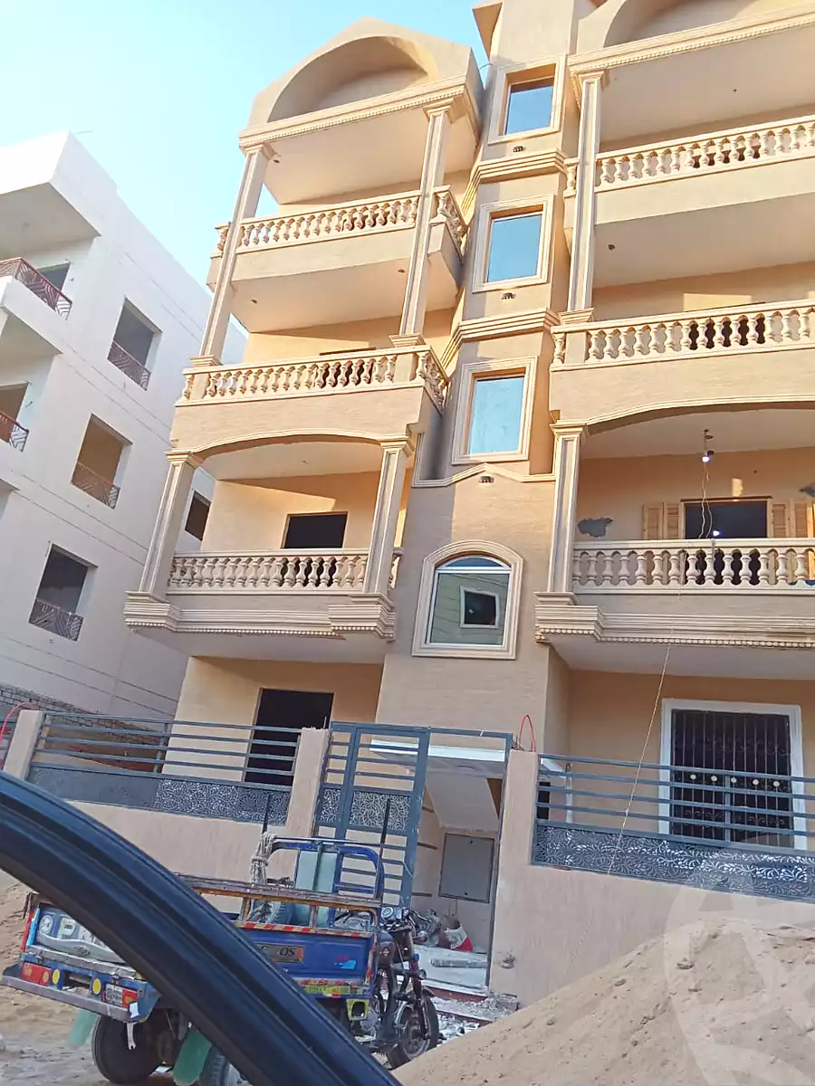 https://aqarmap.com.eg/ar/listing/6812368-for-sale-cairo-badr-city-hai-el-ashgar-featured-neighborhood-bait-el-watan