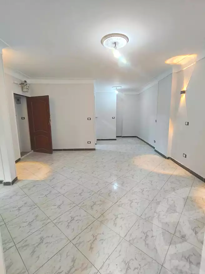 https://aqarmap.com.eg/ar/listing/6812755-for-sale-alexandria-sydy-bshr-sydy-bshr-bhry-gamal-abd-el-nasir-st