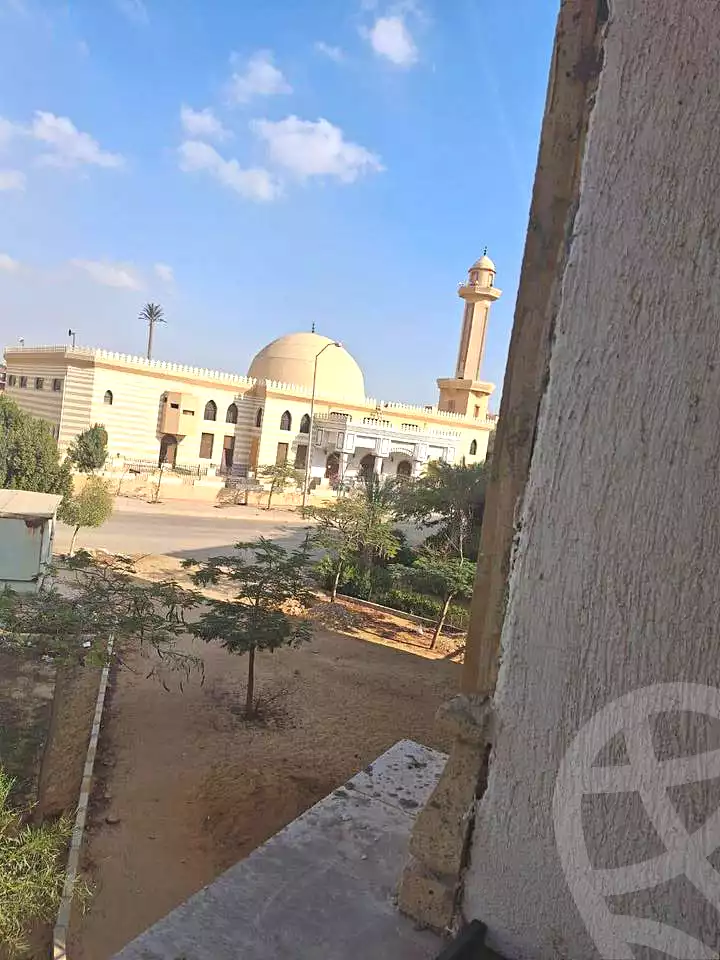 https://aqarmap.com.eg/ar/listing/6813110-for-sale-cairo-el-shorouk-lhy-lthny-grb