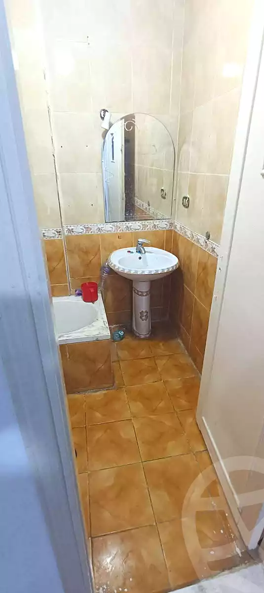 https://aqarmap.com.eg/ar/listing/6813879-for-sale-alexandria-el-asafra-l-sfr-bhry