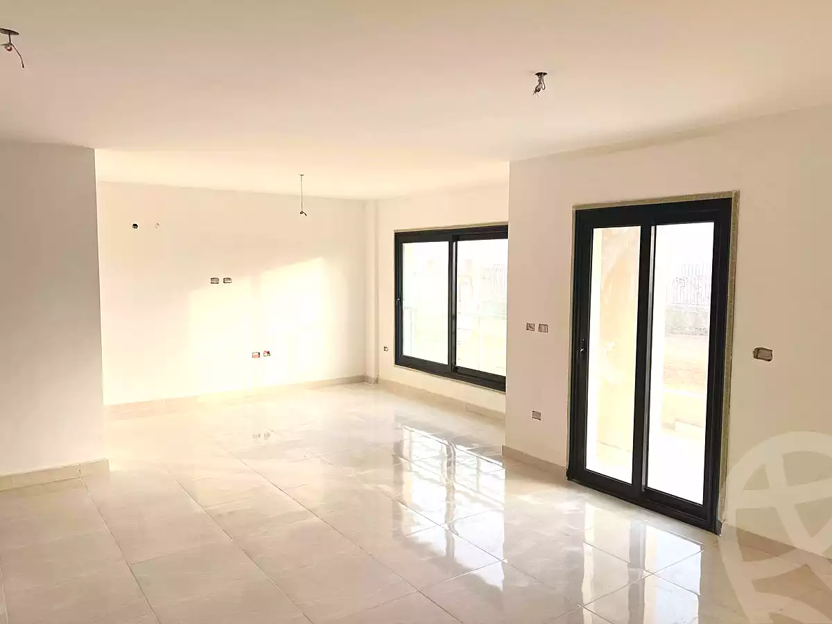 https://aqarmap.com.eg/ar/listing/6816612-for-sale-cairo-new-administrative-capital-r8-rmtn