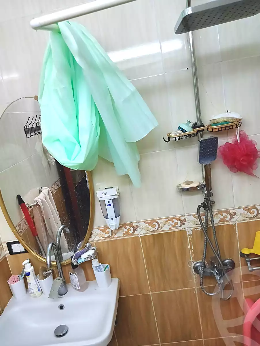 https://aqarmap.com.eg/en/listing/6816982-for-rent-cairo-el-sheikh-zayed-city-el-hay-el-hady-ashaer-area-1-street-10