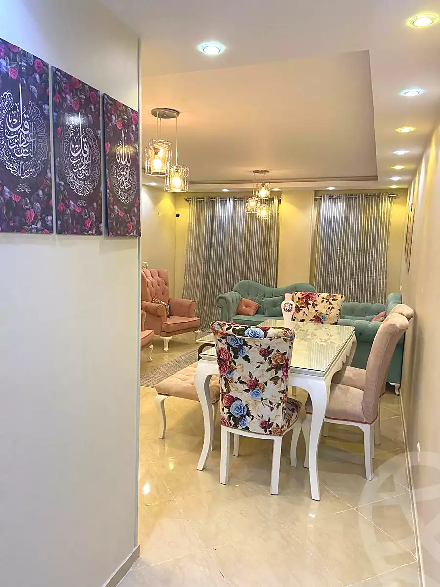 https://aqarmap.com.eg/ar/listing/6817014-for-rent-cairo-el-sheikh-zayed-city-compounds-dr-msr