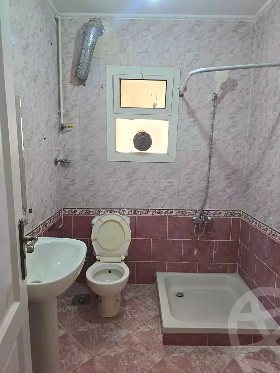 https://aqarmap.com.eg/ar/listing/6817101-for-rent-cairo-el-sheikh-zayed-city-compounds-hadayek-el-mohandiseen