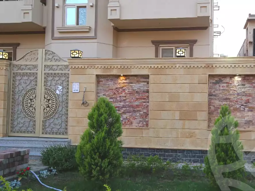 https://aqarmap.com.eg/en/listing/6817961-for-sale-cairo-6th-of-october-el-tawsaat-el-shamalya-hy-2000-qt
