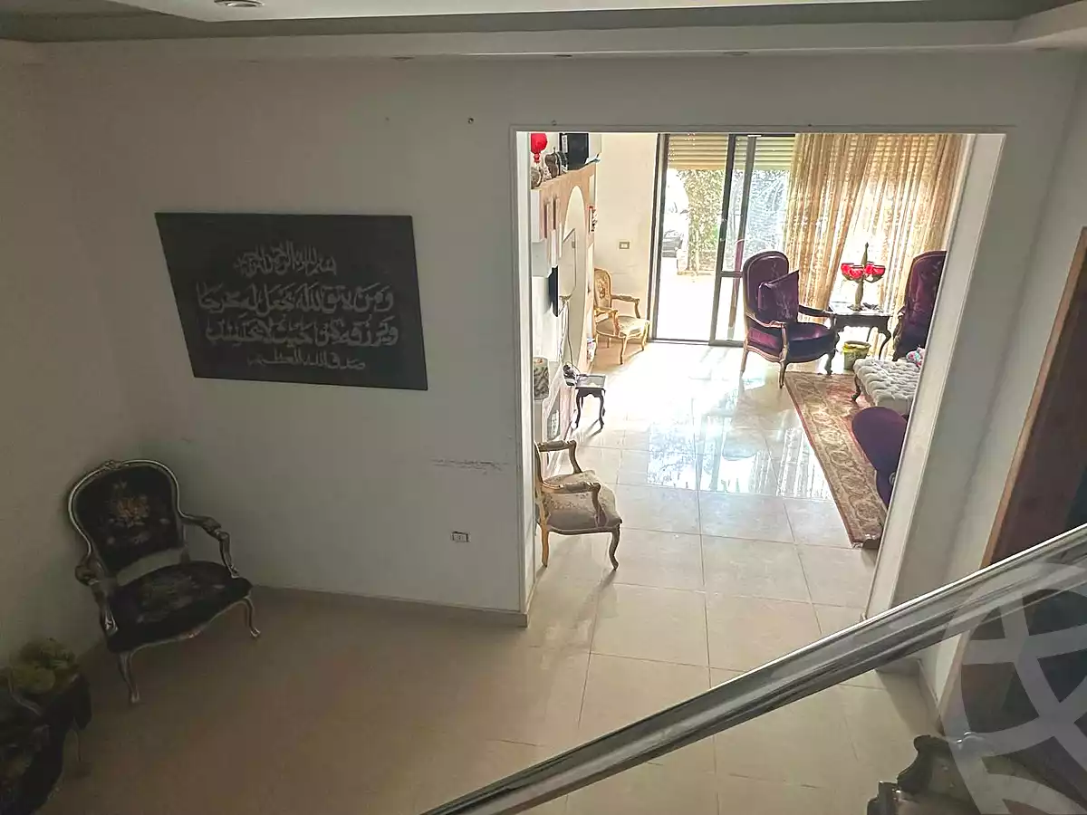 https://aqarmap.com.eg/ar/listing/6818473-for-sale-cairo-el-sheikh-zayed-city-compounds-kmbwnd-wyst-twn-swdyk