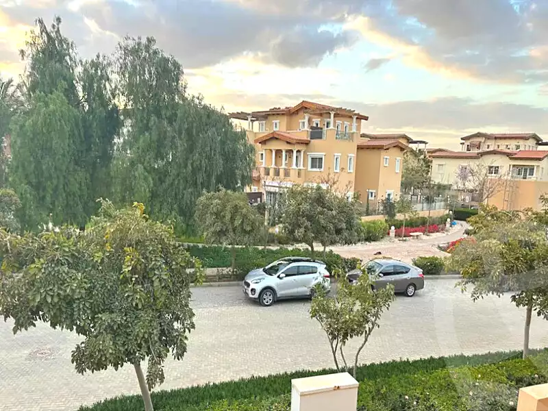 https://aqarmap.com.eg/en/listing/6818616-for-sale-cairo-new-cairo-compounds-hyde-park-park-corner-hyde-park