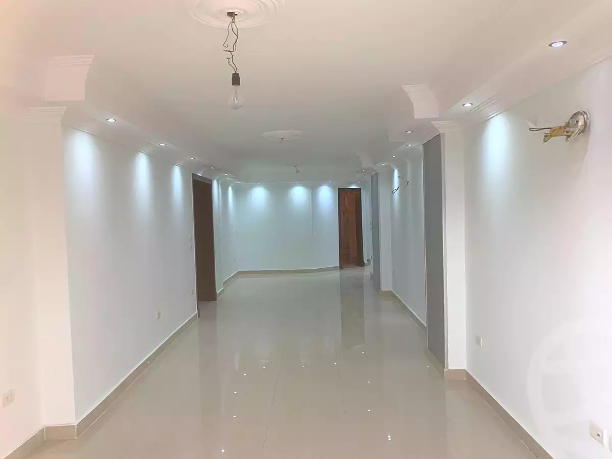 https://aqarmap.com.eg/ar/listing/6818636-for-rent-cairo-el-sheikh-zayed-city-mntq-fr-y-bmdyn-lshykh-zyd