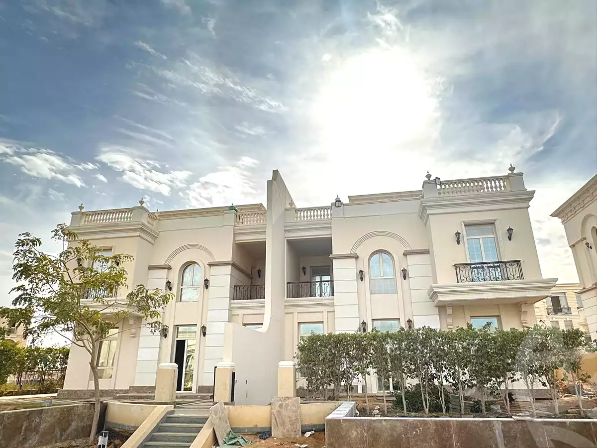 https://aqarmap.com.eg/ar/listing/6818762-for-sale-cairo-new-administrative-capital-r5-granville-compound-founders