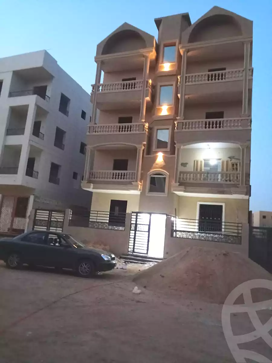 https://aqarmap.com.eg/ar/listing/6818919-for-sale-cairo-badr-city-hai-el-ashgar-featured-neighborhood-bait-el-watan