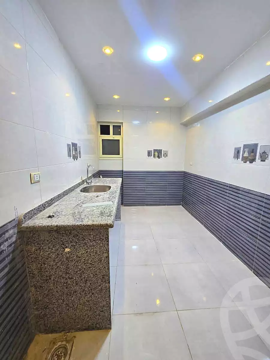 https://aqarmap.com.eg/ar/listing/6820485-for-sale-alexandria-el-mandara-shr-jml-bd-lnsr