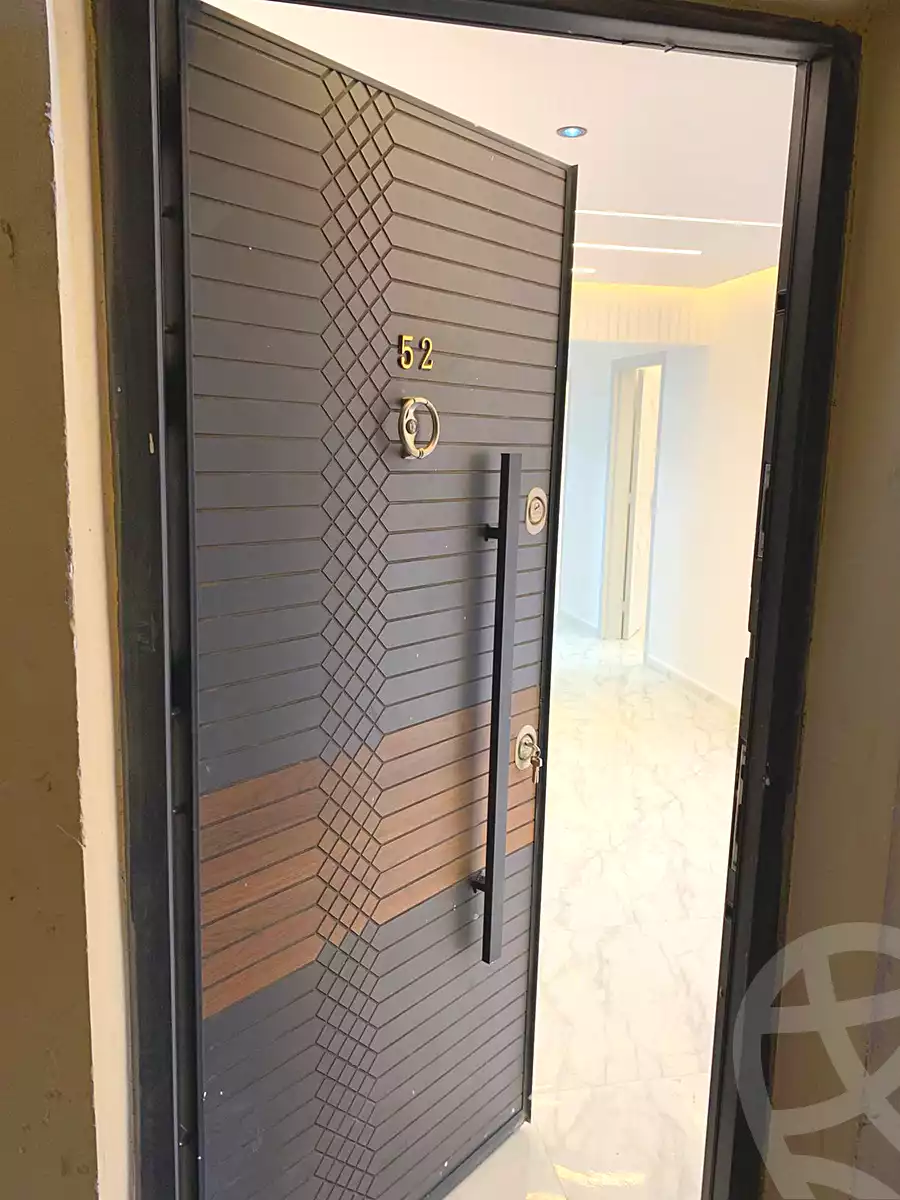 https://aqarmap.com.eg/en/listing/6820890-for-sale-cairo-6th-of-october-hadaeq-october-compounds-degla-gardens