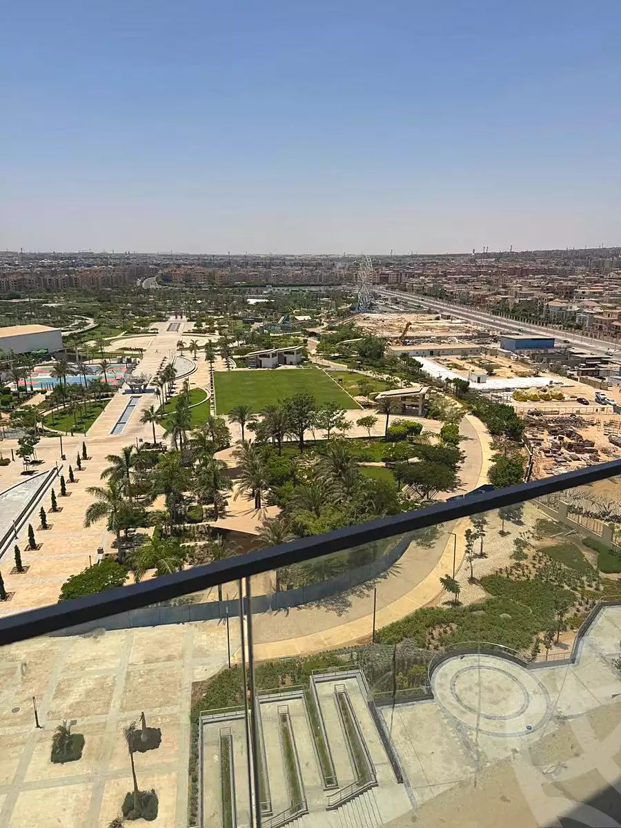 https://aqarmap.com.eg/en/listing/6821440-for-sale-cairo-el-sheikh-zayed-city-compounds-zyd-wr-llttwyr-park-towers-zed-el-sheikh-zayed-compound