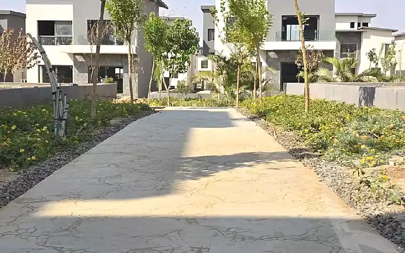 https://aqarmap.com.eg/en/listing/6821697-for-sale-cairo-new-cairo-compounds-kmbwnd-kryk-twn-il-cazar