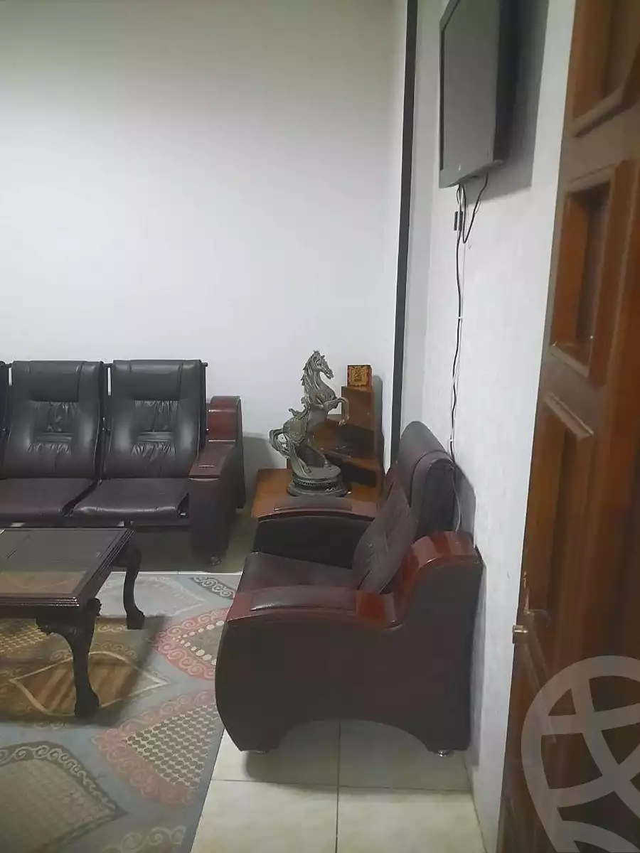 https://aqarmap.com.eg/ar/listing/6822027-for-rent-alexandria-sydy-bshr-sydy-bshr-bhry-shr-mhmwd-l-yswy