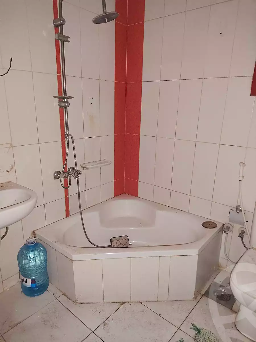 https://aqarmap.com.eg/en/listing/6822080-for-rent-cairo-faisal-shareaa-el-malek-fasel