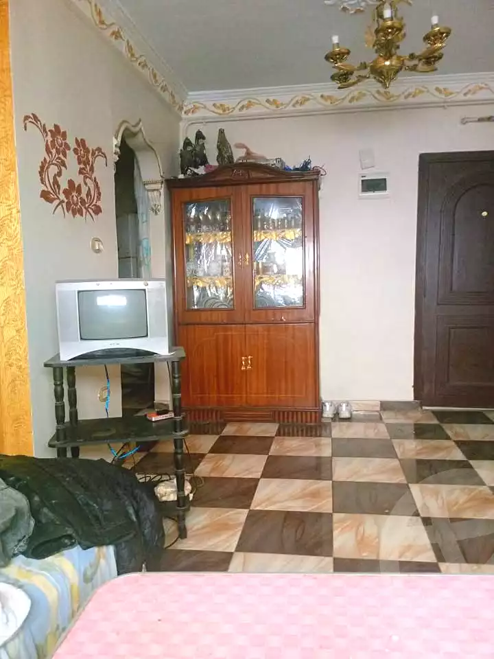 https://aqarmap.com.eg/ar/listing/6822473-for-sale-alexandria-alhadara-new-el-hadra